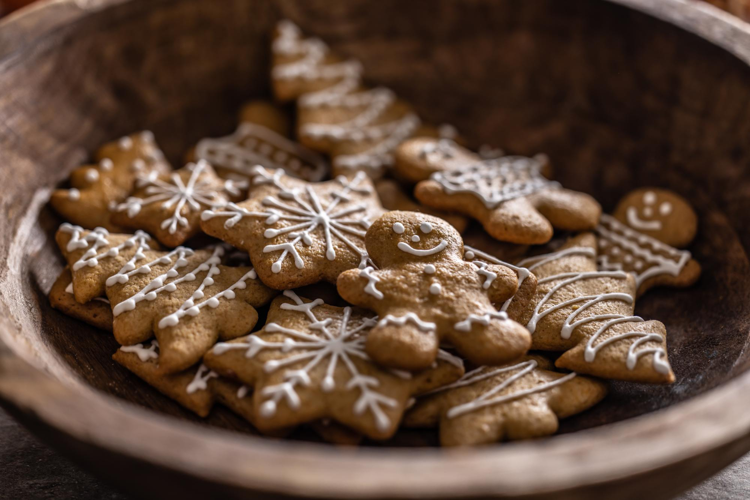 Aprenda a fazer os pratos tradicionais do Natal em versões fit: arroz com passas e biscoito de gengibre!