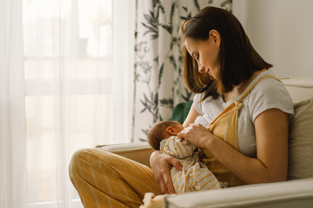 Leite materno: o primeiro alimento e o mais importante cuidado para a saúde de mães e filhos