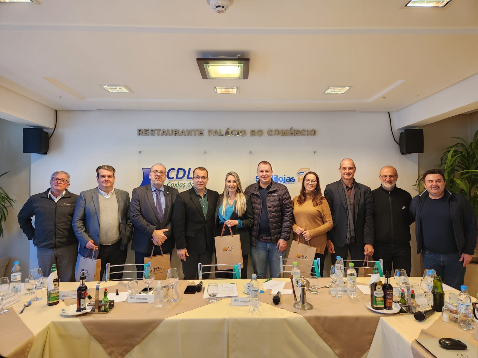 Unimed Nordeste-RS apresenta parceria com CDL Caxias do Sul em reunião-almoço