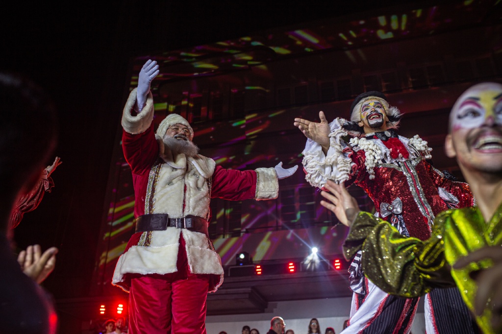 Magia natalina no ar: Grande Espetáculo de Natal Magnabosco ocorre neste fim de semana