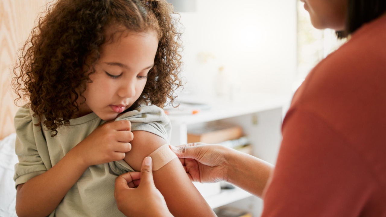 Qual é, afinal, o calendário vacinal recomendado para crianças e adolescentes?