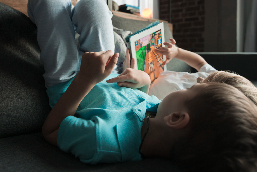 Criança e tempo de tela: existe um risco para a saúde?